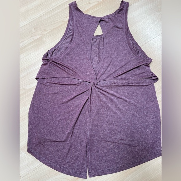 Lululemon Twist Back Tank - Picture 2 of 6